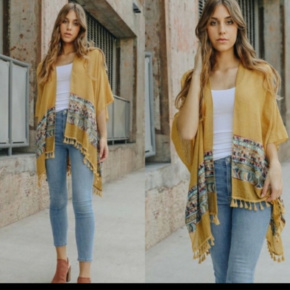 LAST ONE!!! Boho chic kimono - Picture 2 of 2
